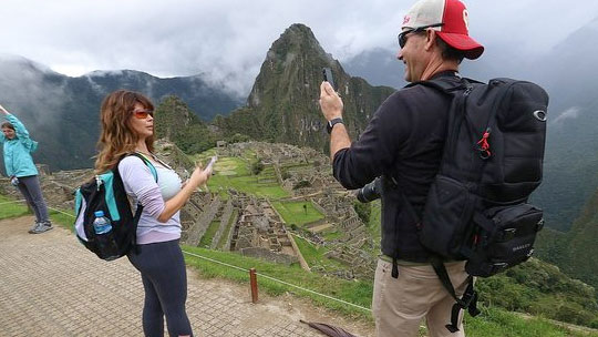 Nuevo horario de ingreso genera colas en Machu Picchu